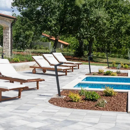 Strandnahe Steinvilla Nur 800 Meter Zum Mit Privatpool, Bbq, Waschmaschine * Funtana