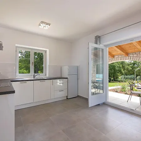 Strandnahe Steinvilla Nur 800 Meter Zum Mit Privatpool, Bbq, Waschmaschine *