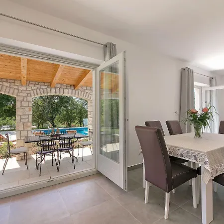 Nyaraló Strandnahe Steinvilla Nur 800 Meter Zum Mit Privatpool, Bbq, Waschmaschine