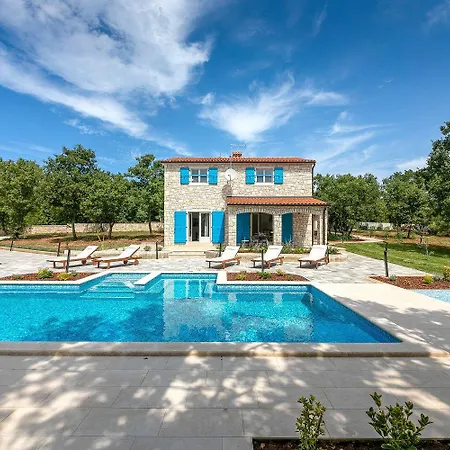 Strandnahe Steinvilla Nur 800 Meter Zum Mit Privatpool, Bbq, Waschmaschine Holiday home Funtana